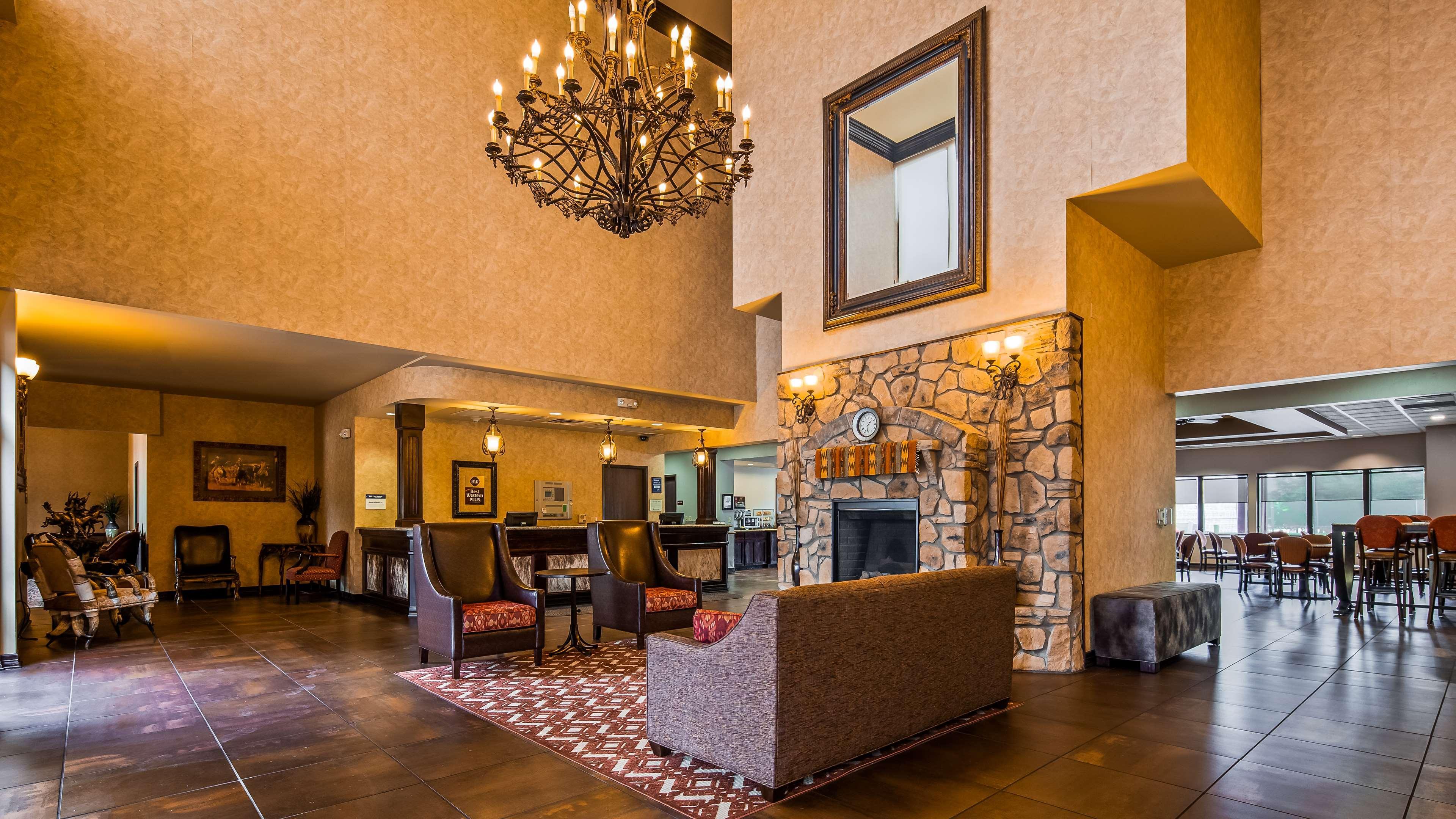 Best Western Plus Cimarron Hotel & Suites Стилуотер Экстерьер фото